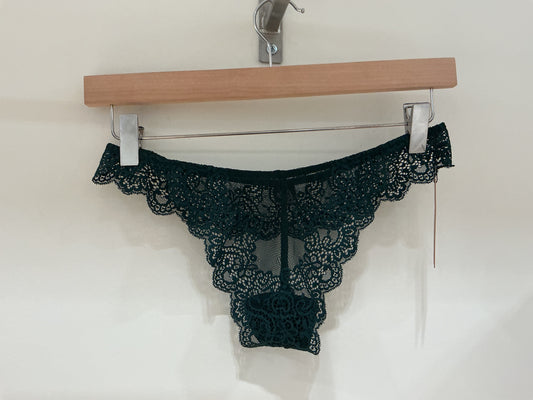 So Fine Lace Thong Green