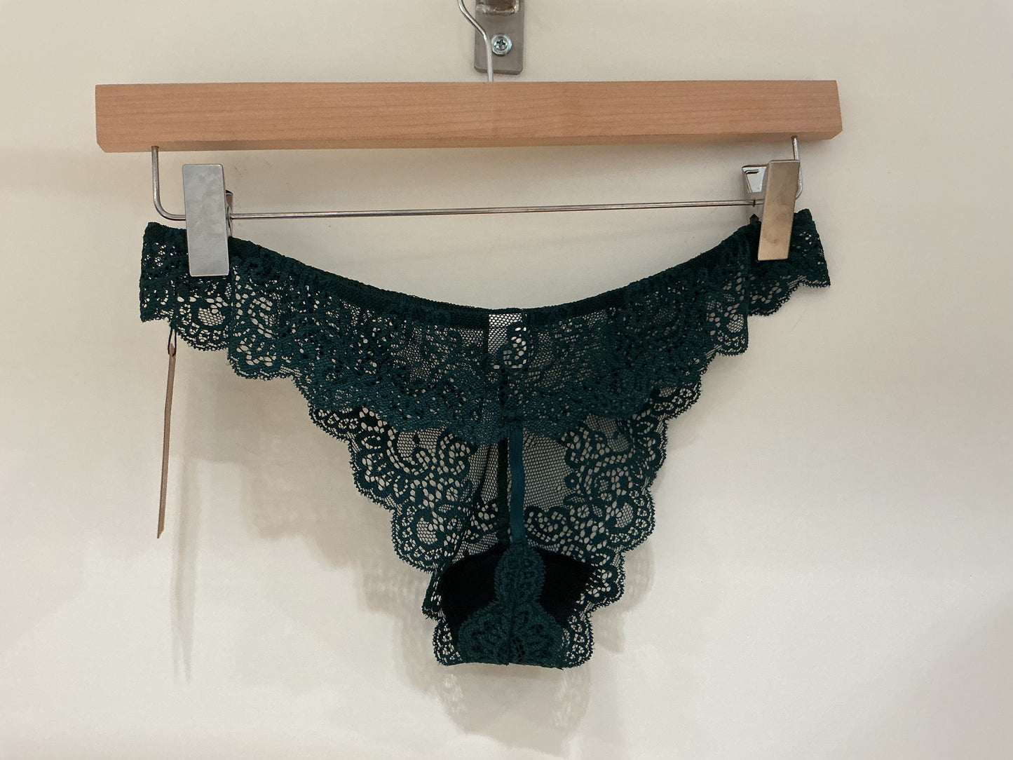 So Fine Lace Thong Green