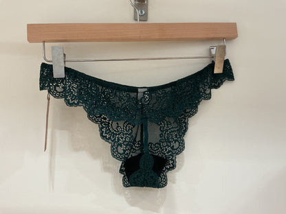 So Fine Lace Thong Green