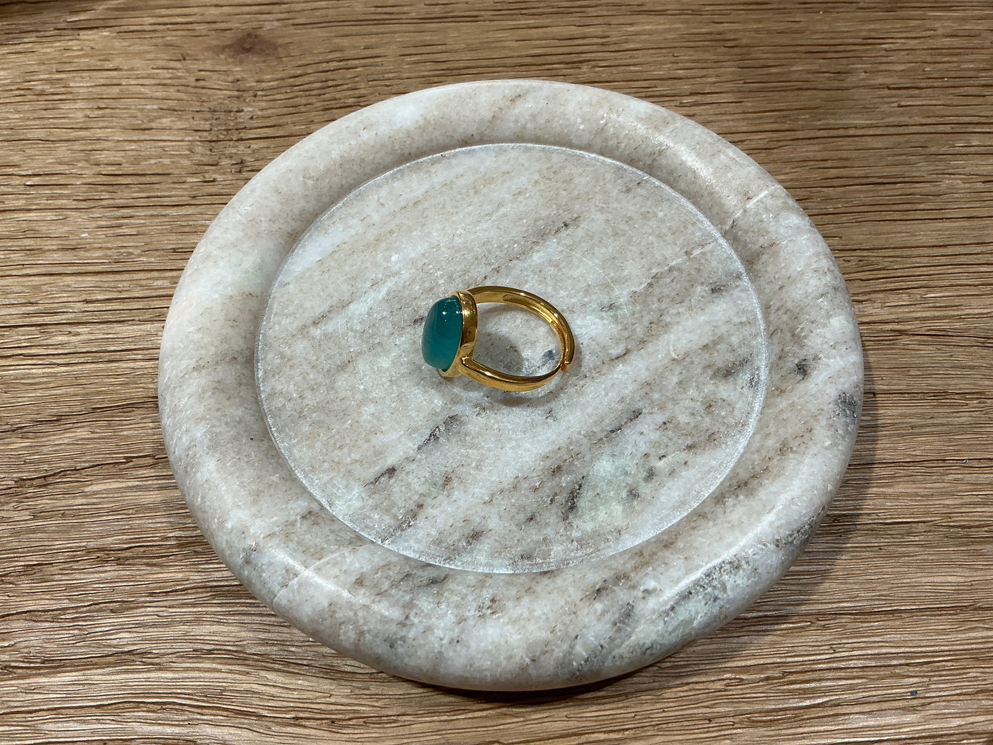 Blue oval quartz ring
