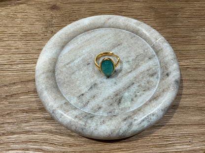 Blue oval quartz ring