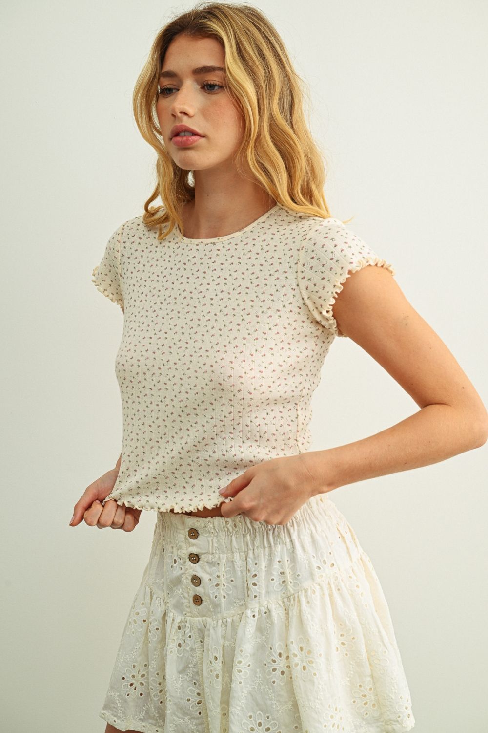 Floral Printed Short Sleeve Crop Top Beige