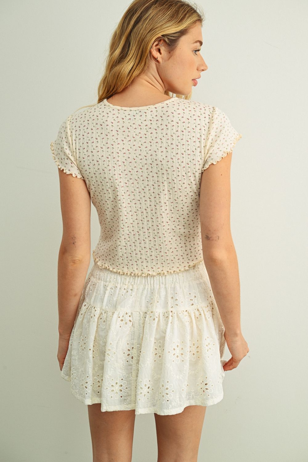 Floral Printed Short Sleeve Crop Top Beige